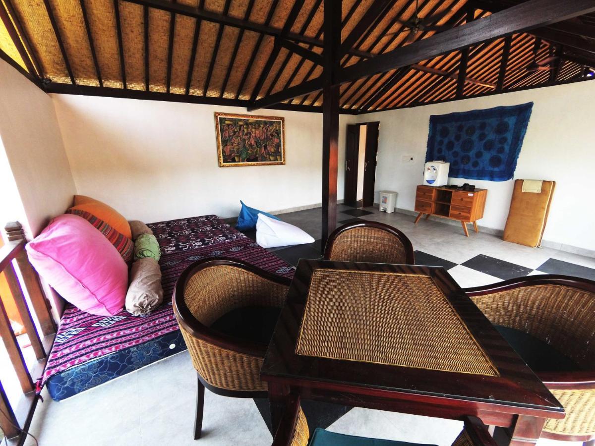 Capung Guesthouse 짐바란 외부 사진