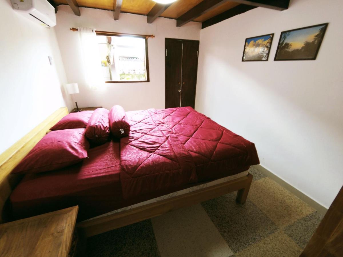 Capung Guesthouse 짐바란 외부 사진